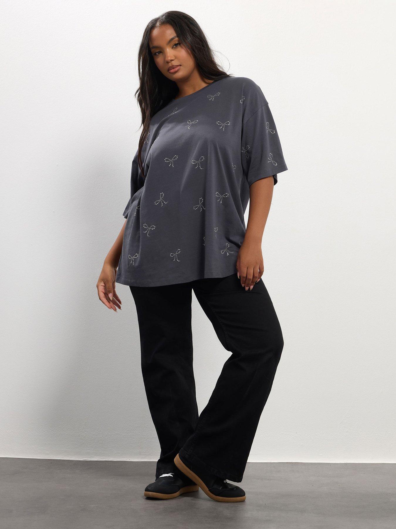 Image 3 of 4 of Yours Curve Oversized Stud T-Shirt - Grey