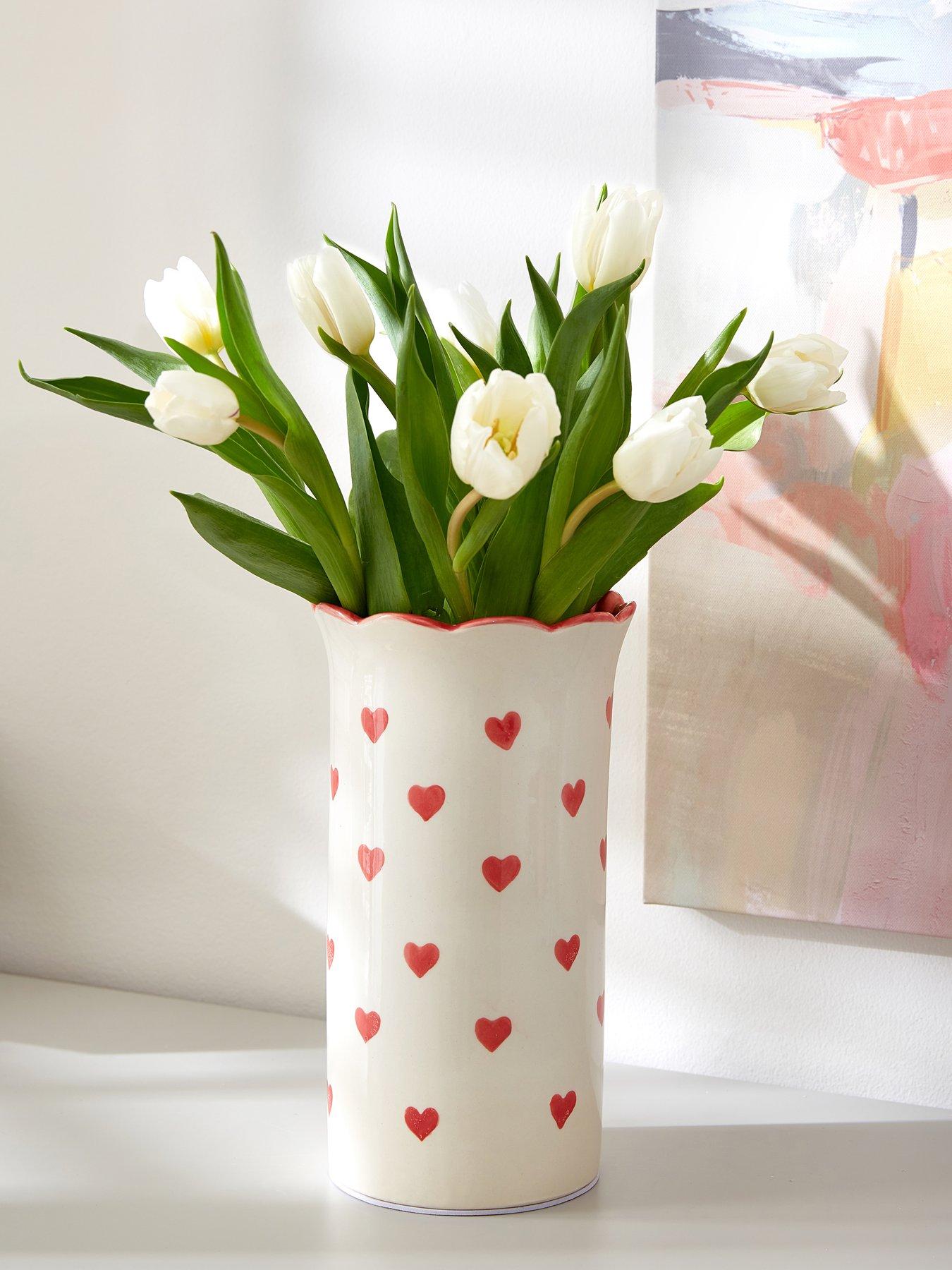 the-very-collection-scallop-edge-ceramic-vase