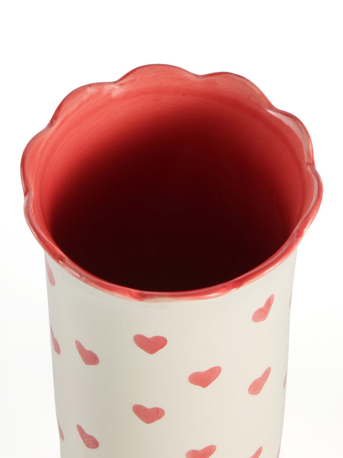  image of the-very-collection-scallop-edge-ceramic-vase