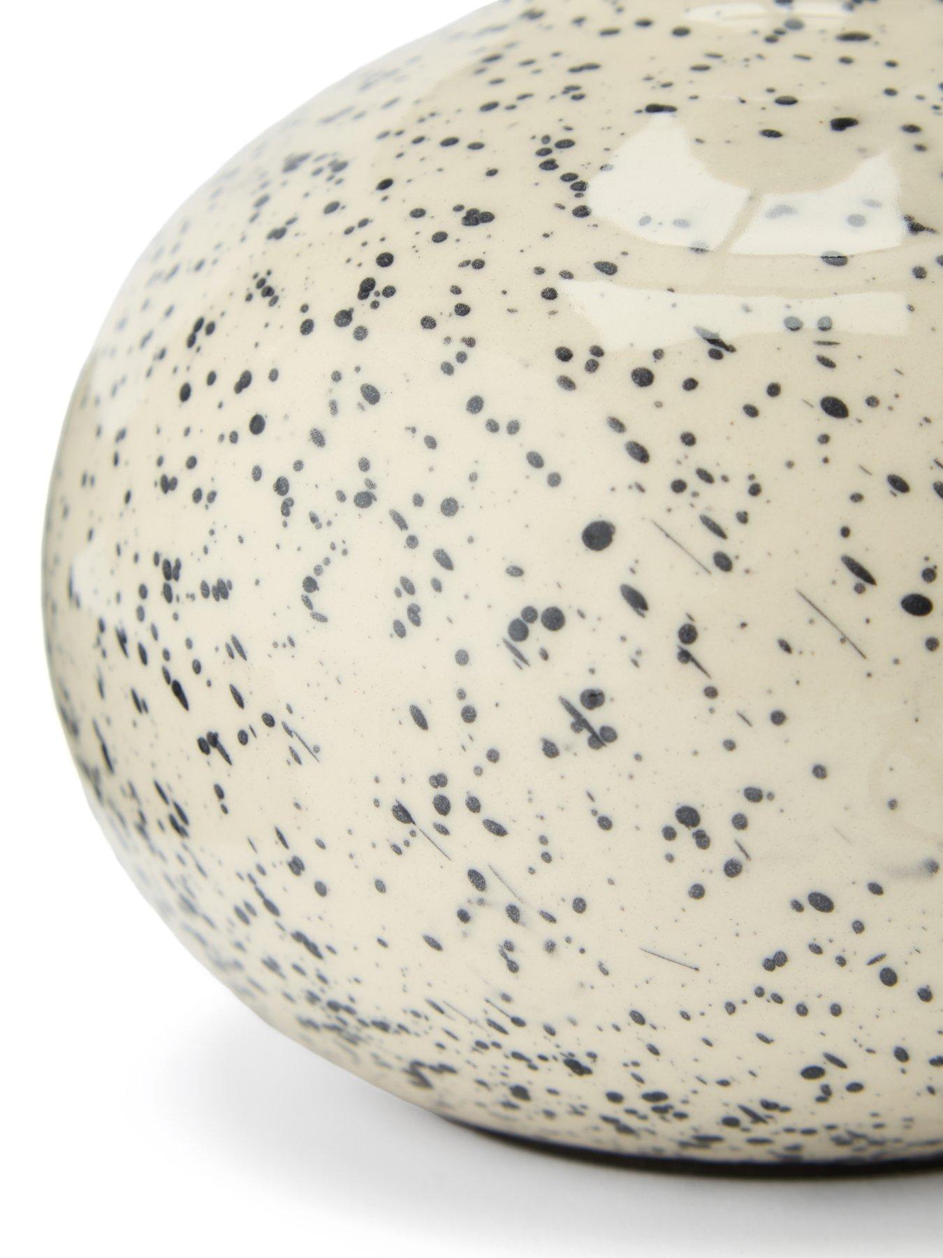  image of the-very-collection-reactive-speckle-table-lamp-cream
