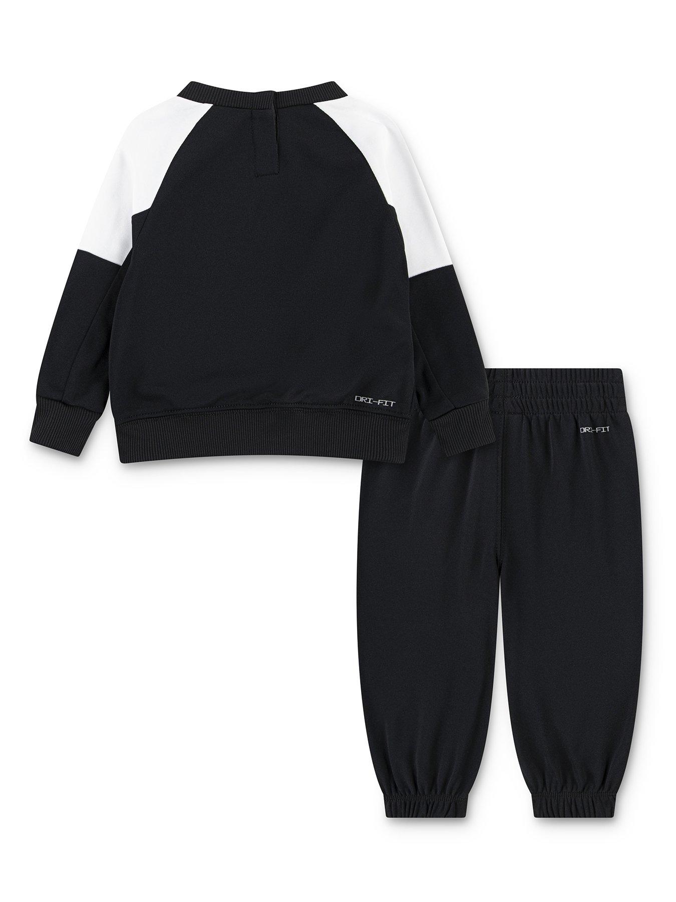  image of nike-infant-unisex-lifestyle-essentials-crew-black