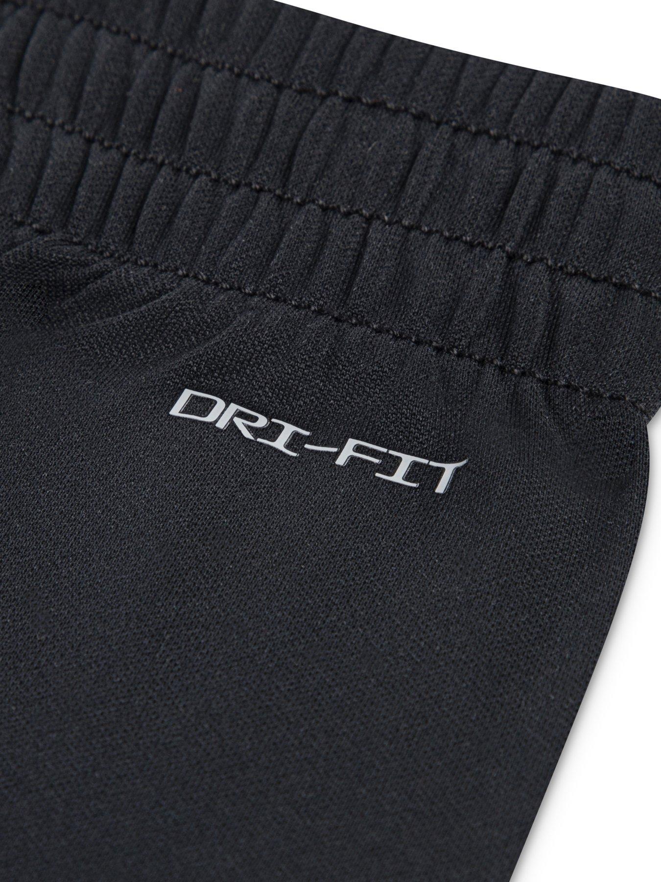  image of nike-infant-unisex-lifestyle-essentials-crew-black