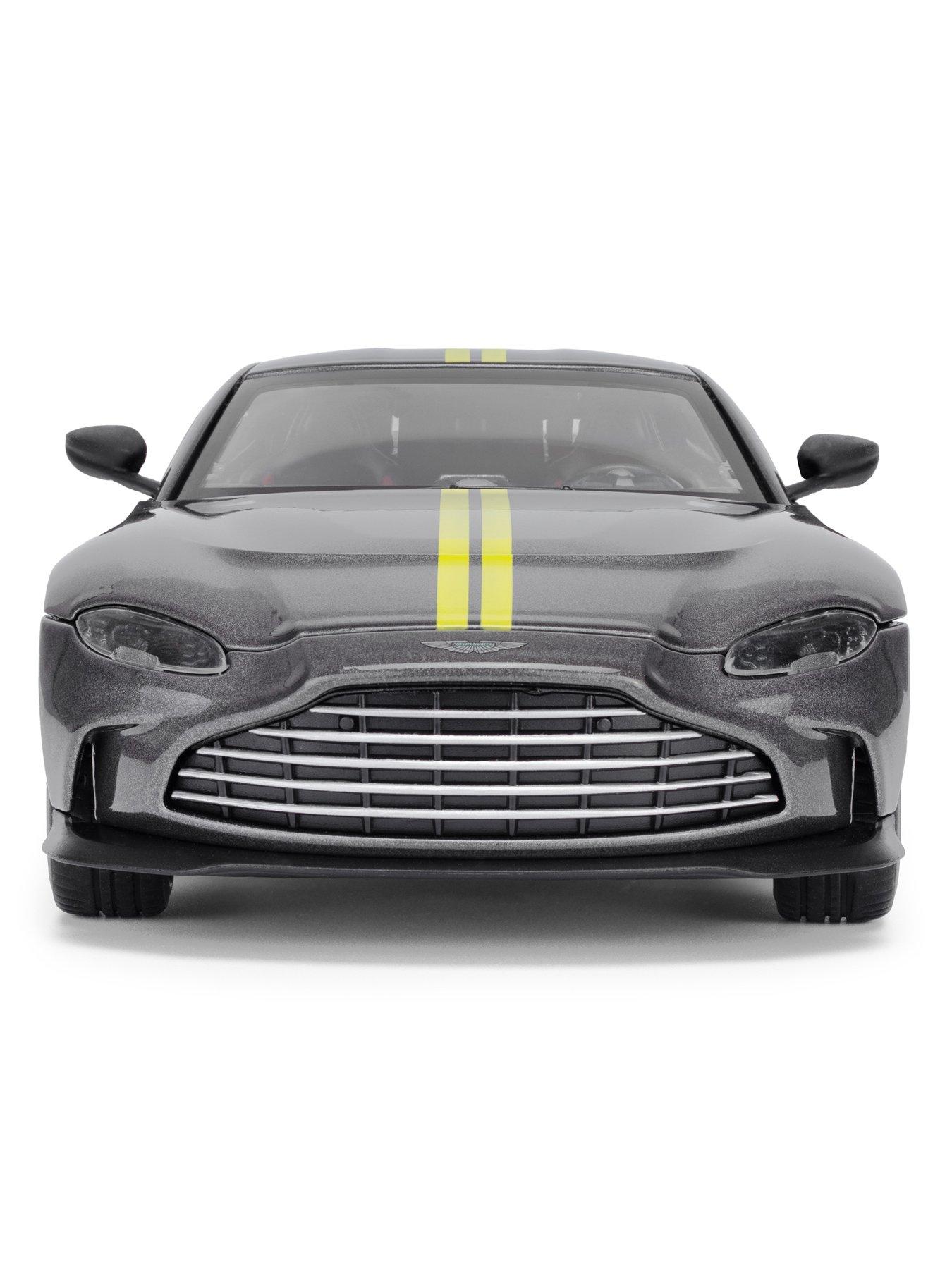  image of die-cast-124-scale-aston-martin-vantage-v12-model-car