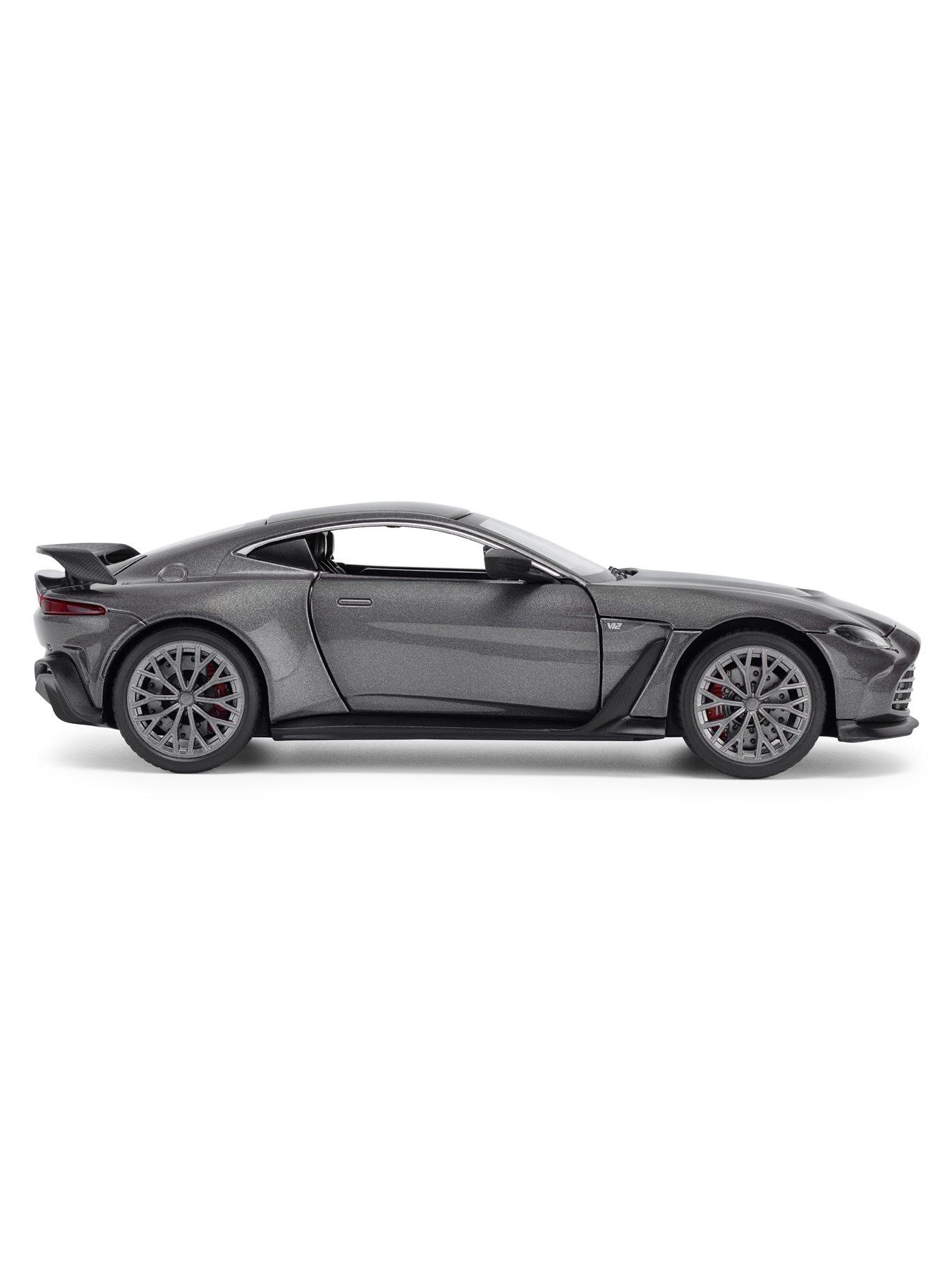  image of die-cast-124-scale-aston-martin-vantage-v12-model-car