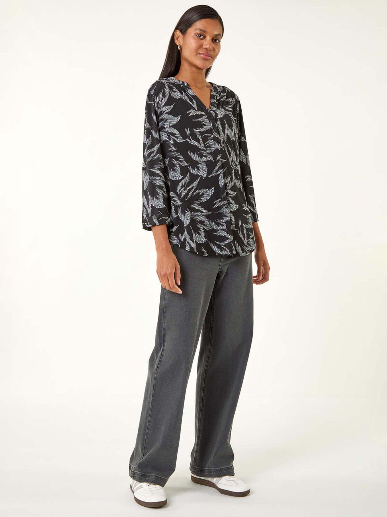 Image 3 of 5 of Roman Leaf Print V-neck Stretch Shirt - Light Grey