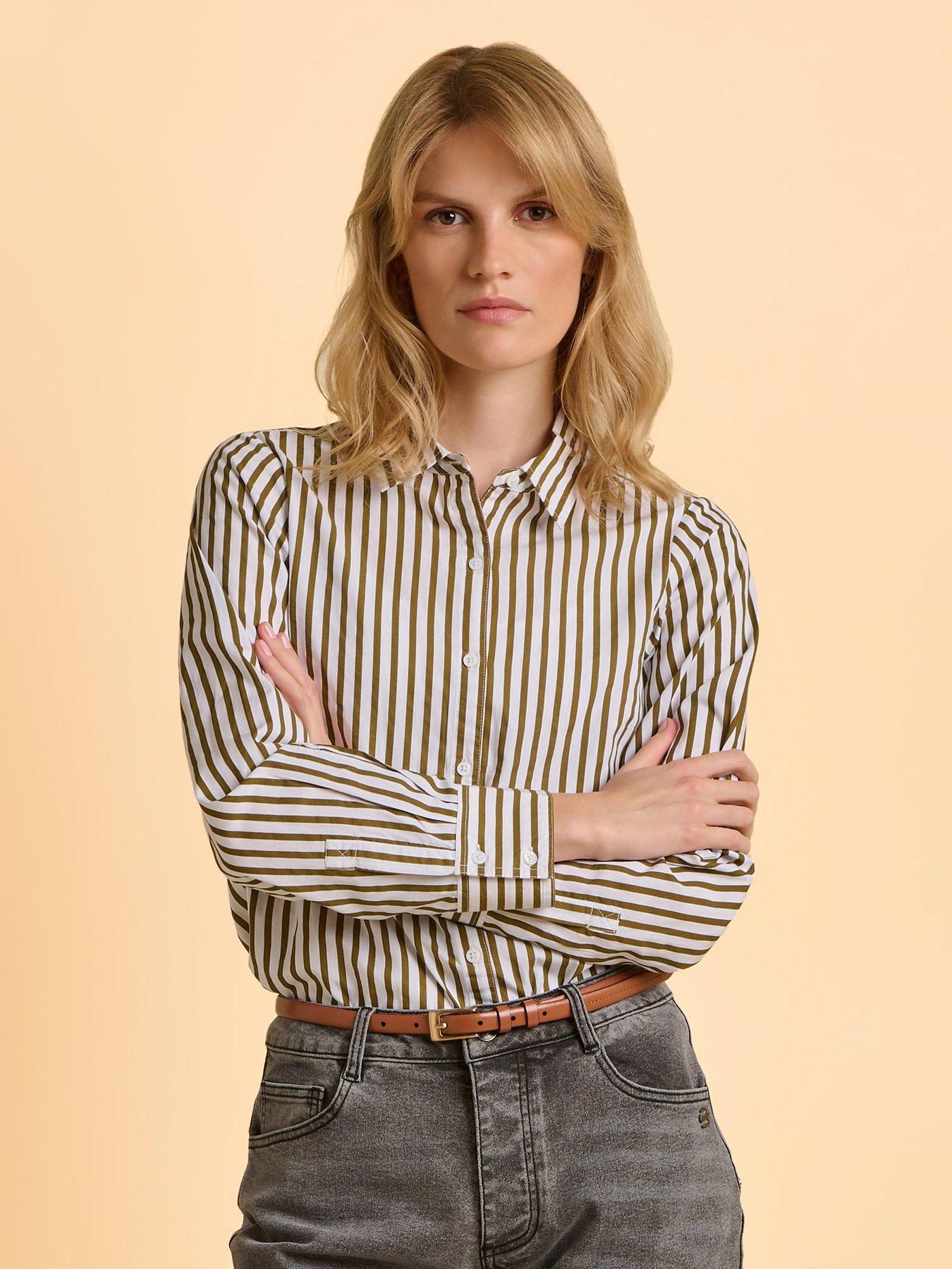 Image 4 of 6 of Brakeburn Vicky Blouse - Green