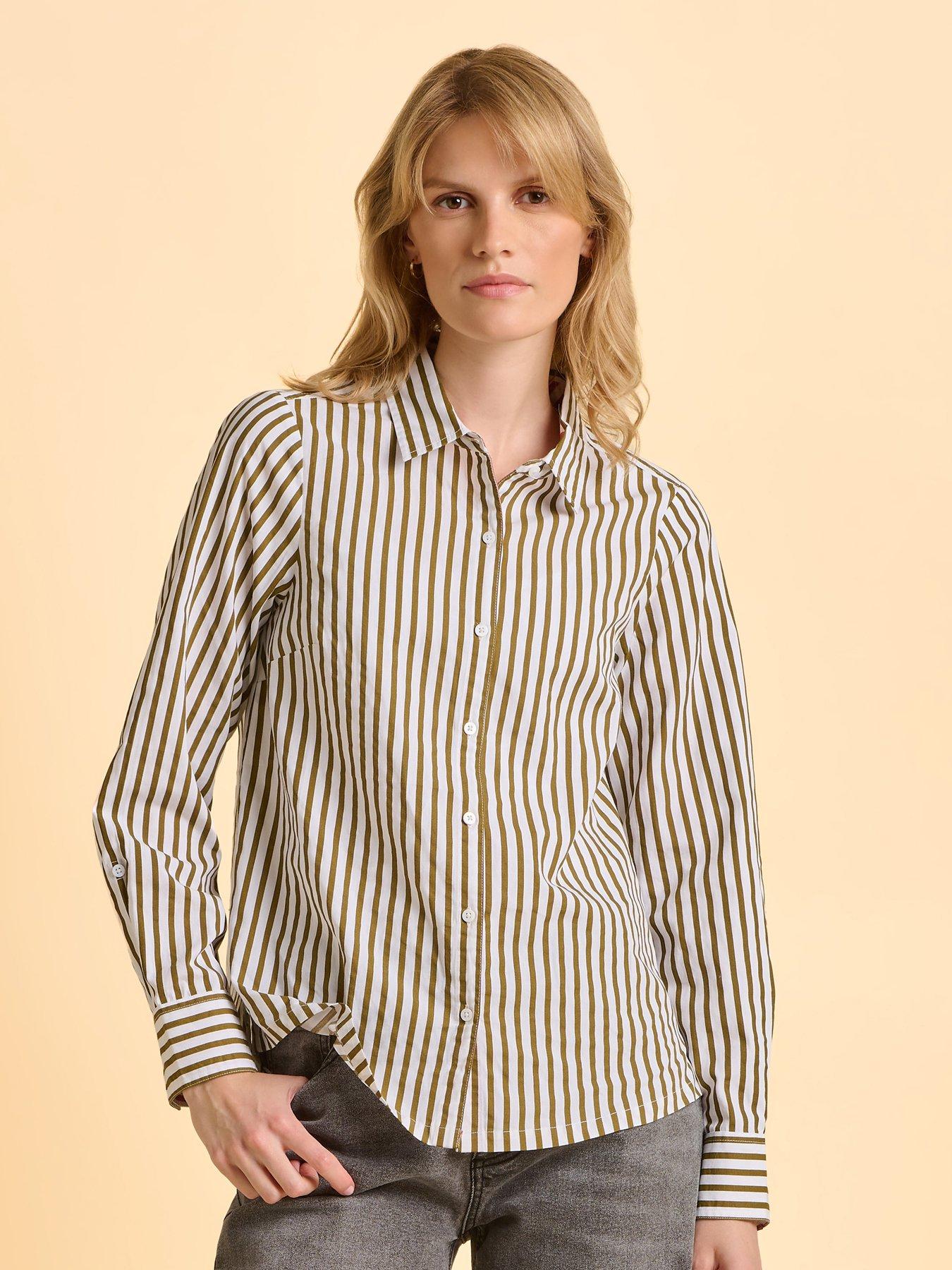 Image 6 of 6 of Brakeburn Vicky Blouse - Green