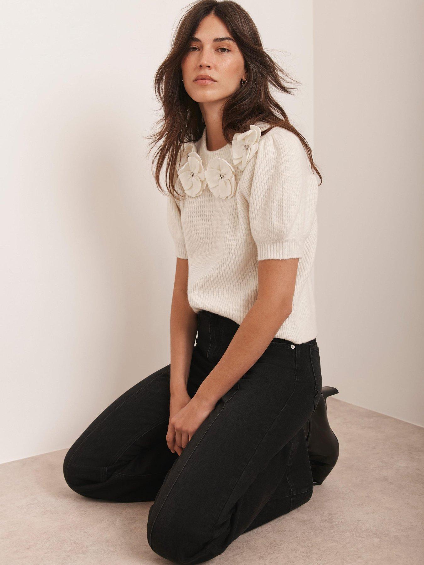 undefined Cream Flower Knit Tee - White