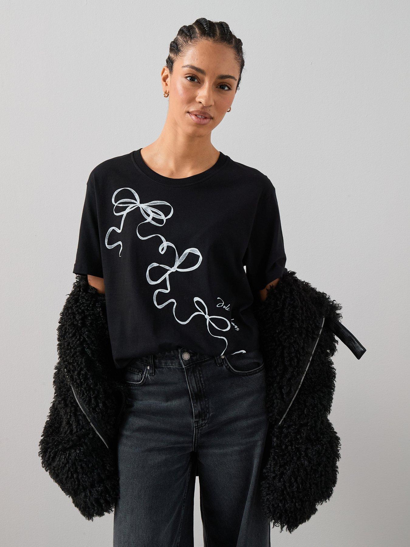 Image 5 of 6 of The Very Collection Bow Oversized Graphic T-shirt - Multi