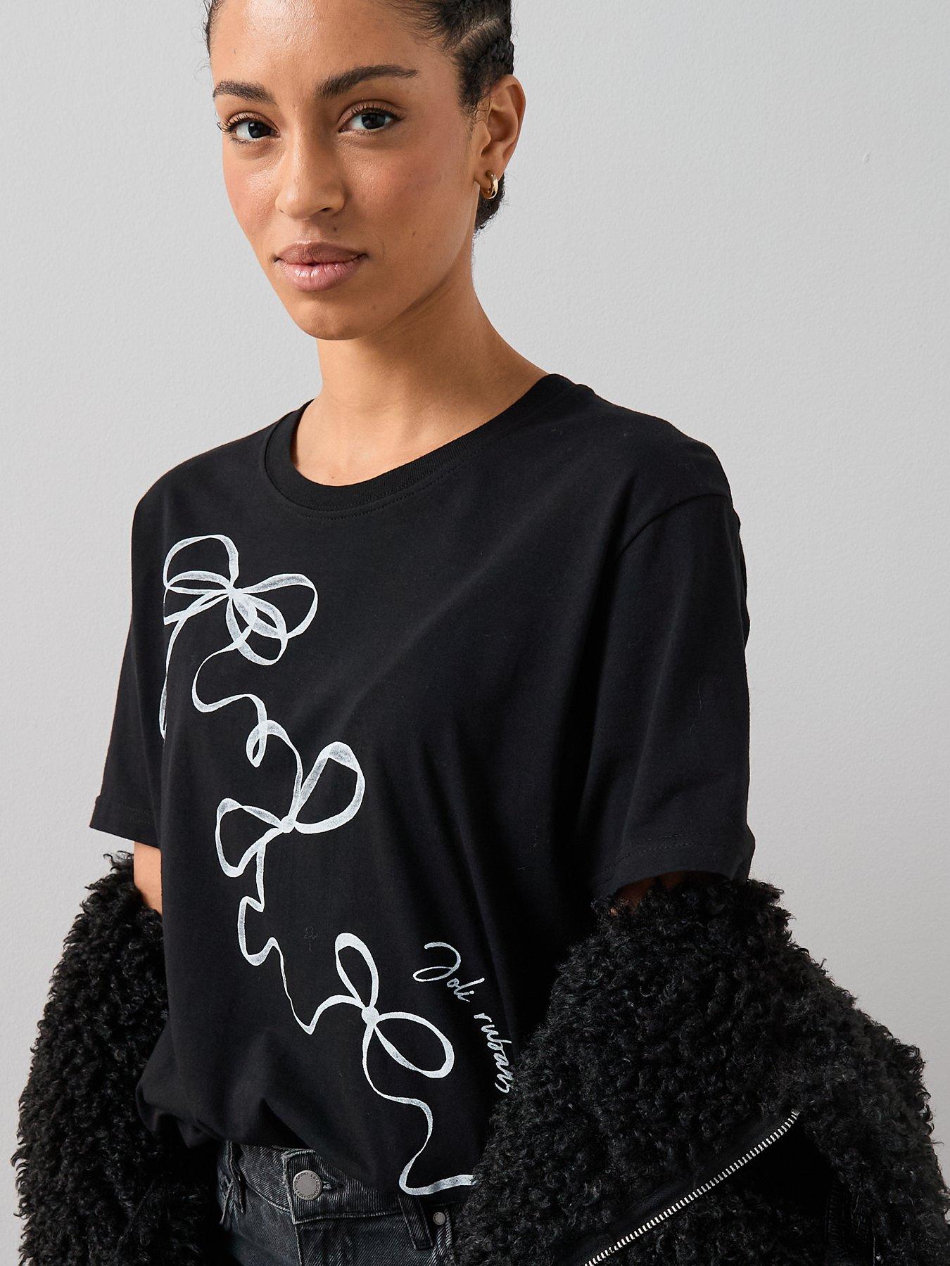 Image 6 of 6 of The Very Collection Bow Oversized Graphic T-shirt - Multi