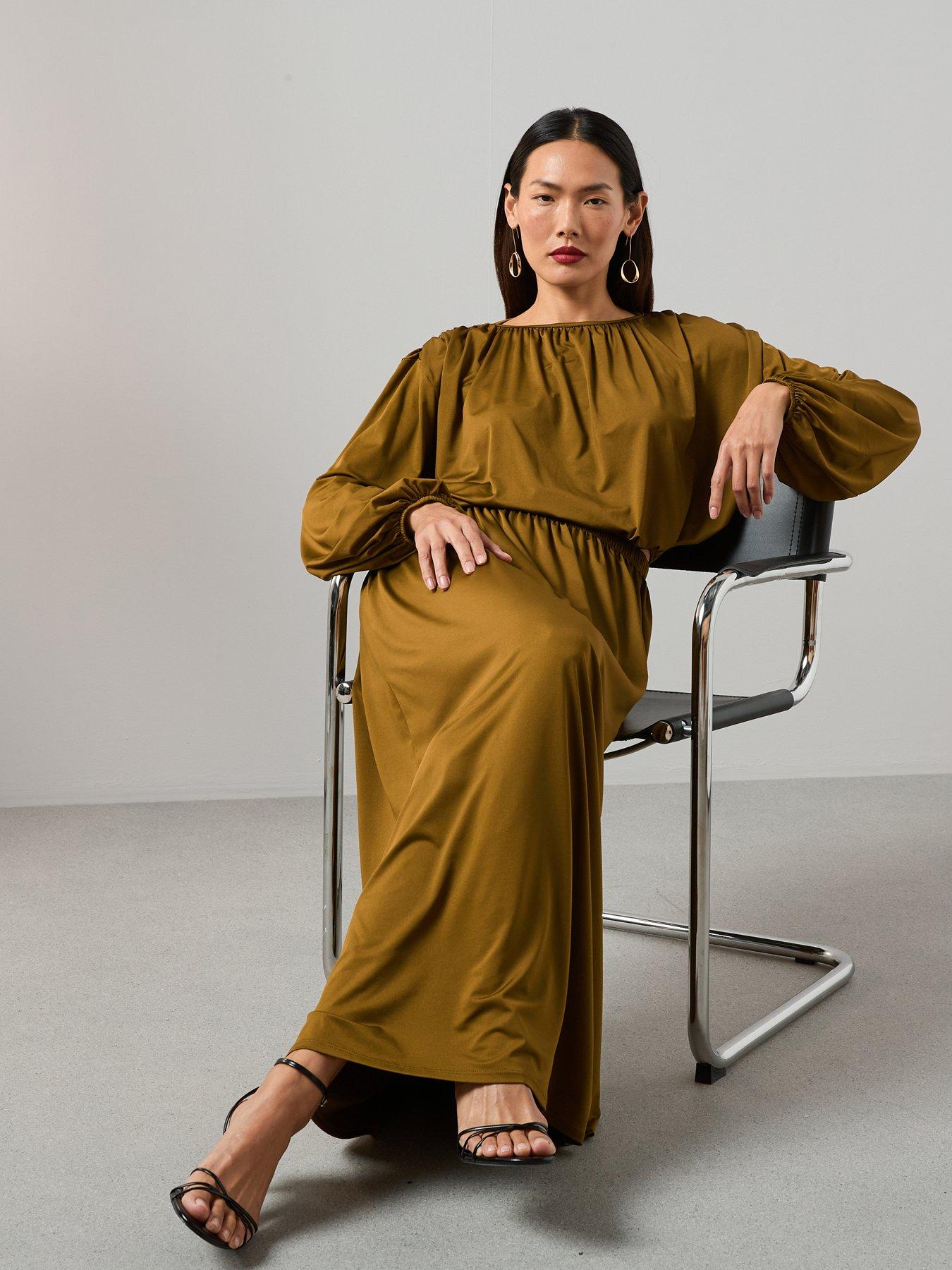 Image 4 of 6 of The Very Collection Volume Maxi Skirt Co-ord - Green