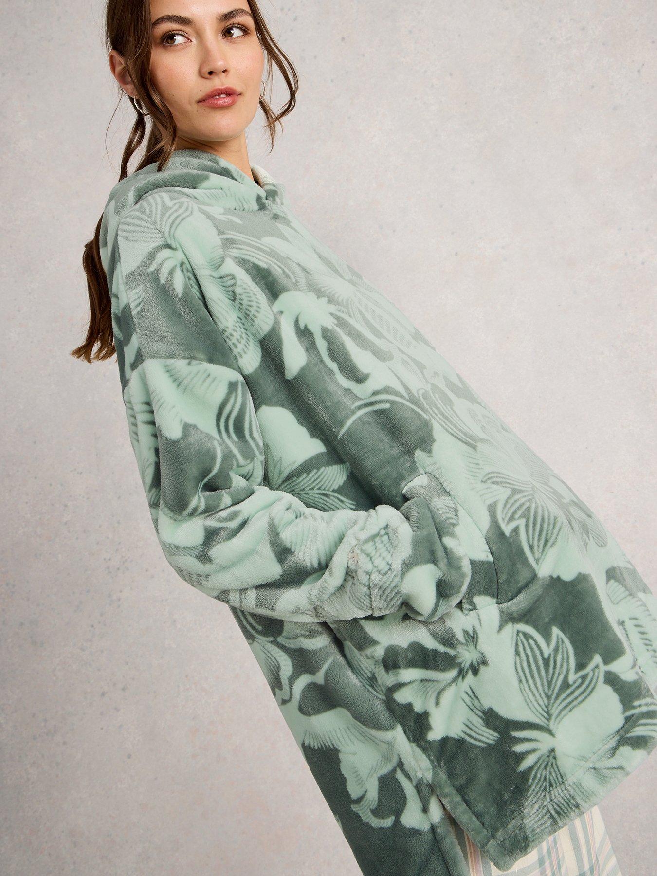 stillFront image of white-stuff-clover-snuggle-hoodie-green