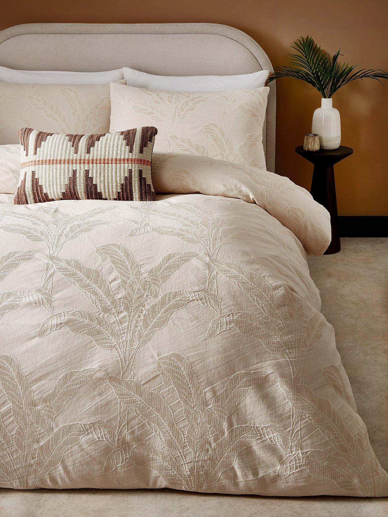 the-very-collection-palm-tree-jacquard-duvet-set