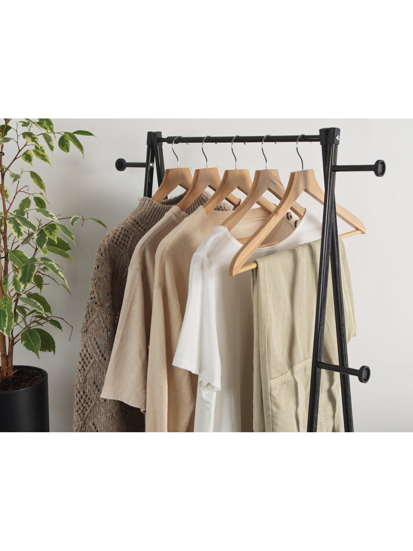Image 5 of 5 of Beldray 10 Pack Wooden Hangers