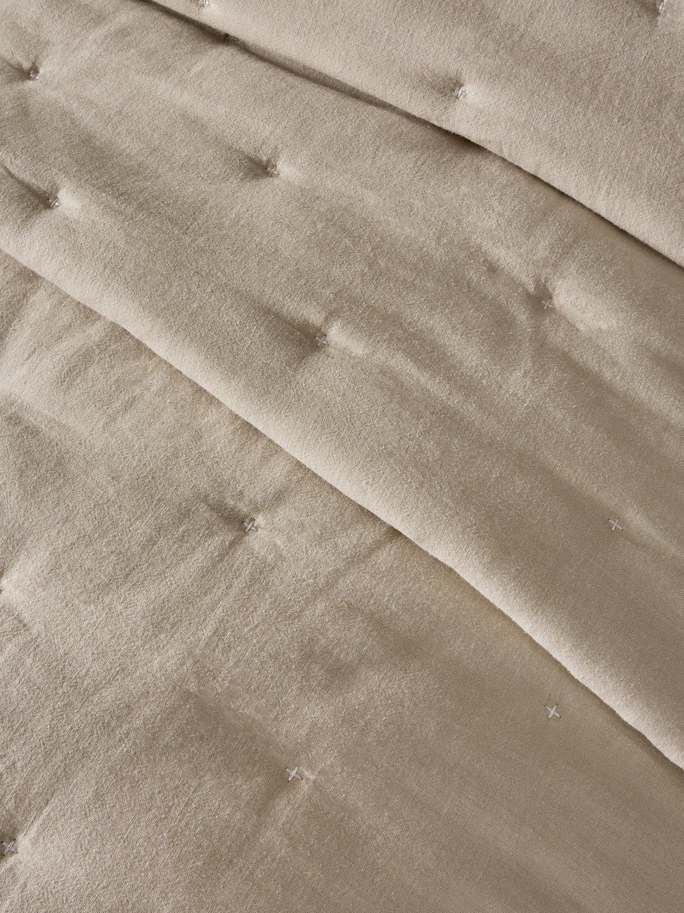 Image 4 of 5 of The Very Collection Cotton Linen Quilted Bedspread 200x220cm - Natural