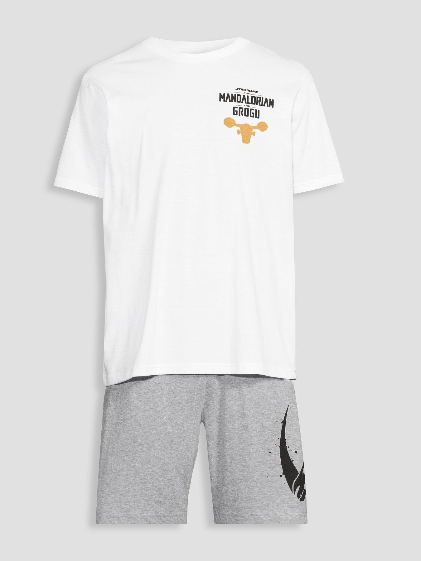 Image 7 of 7 of The Very Collection The Mandalorian And Grogu Short Pyjama Set - White