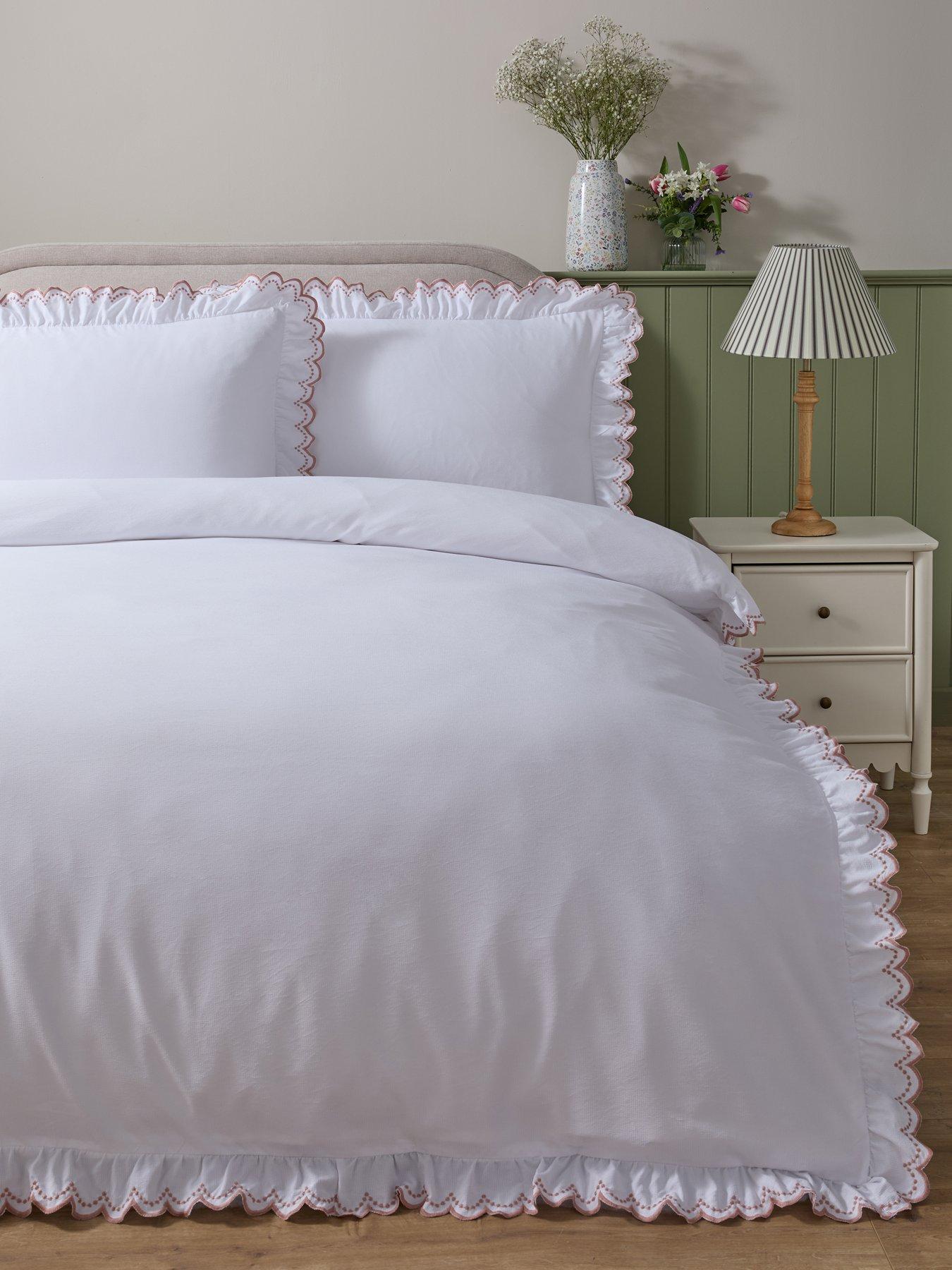 the-very-collection-emily-scallop-edge-duvet