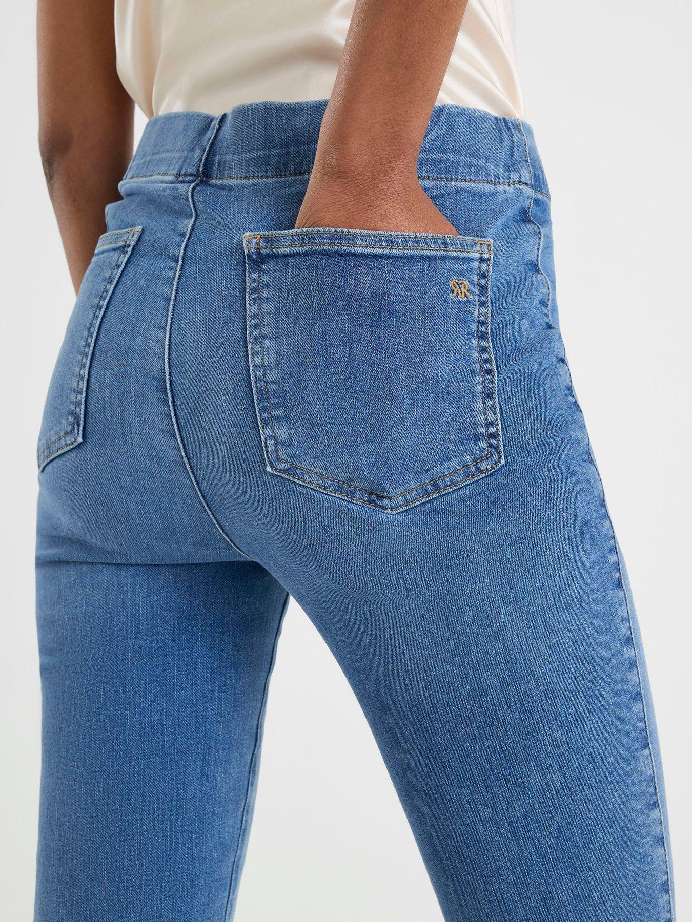 Image 4 of 4 of River Island Pull On Bootcut Kirsty Jeans - Blue