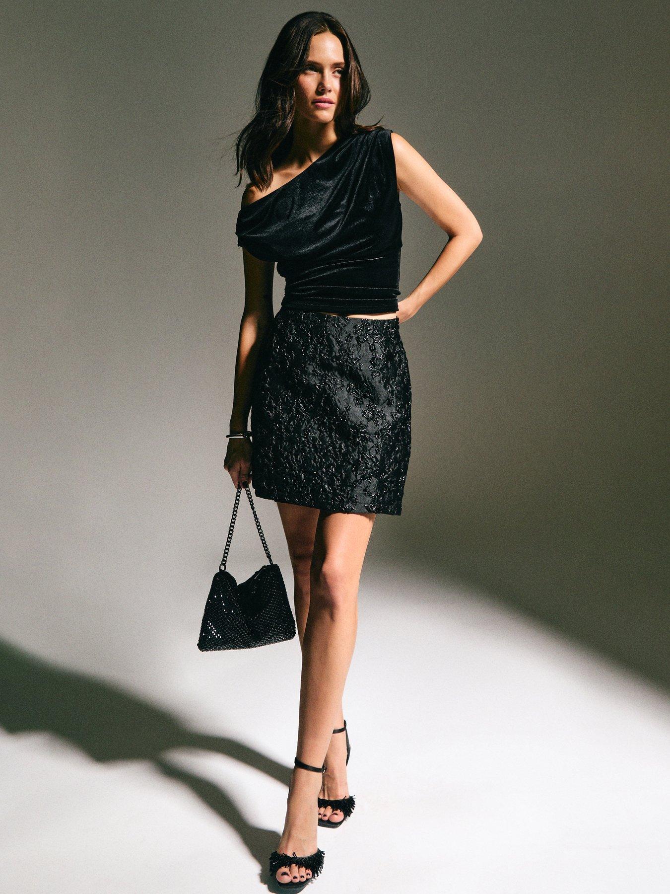 Image 3 of 5 of New Look Floral Jacquard Sparkle Mini Skirt - Black