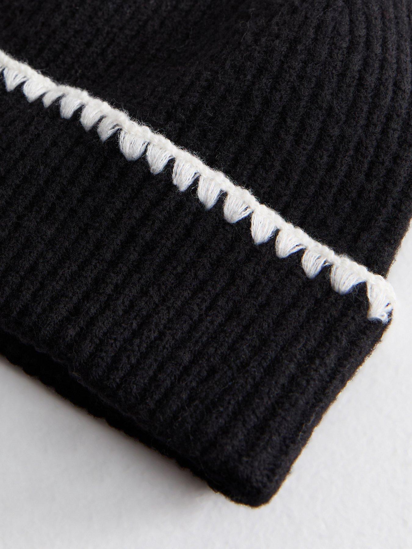 Image 3 of 3 of New Look Contrast Whipstitch Trim Beanie - Black
