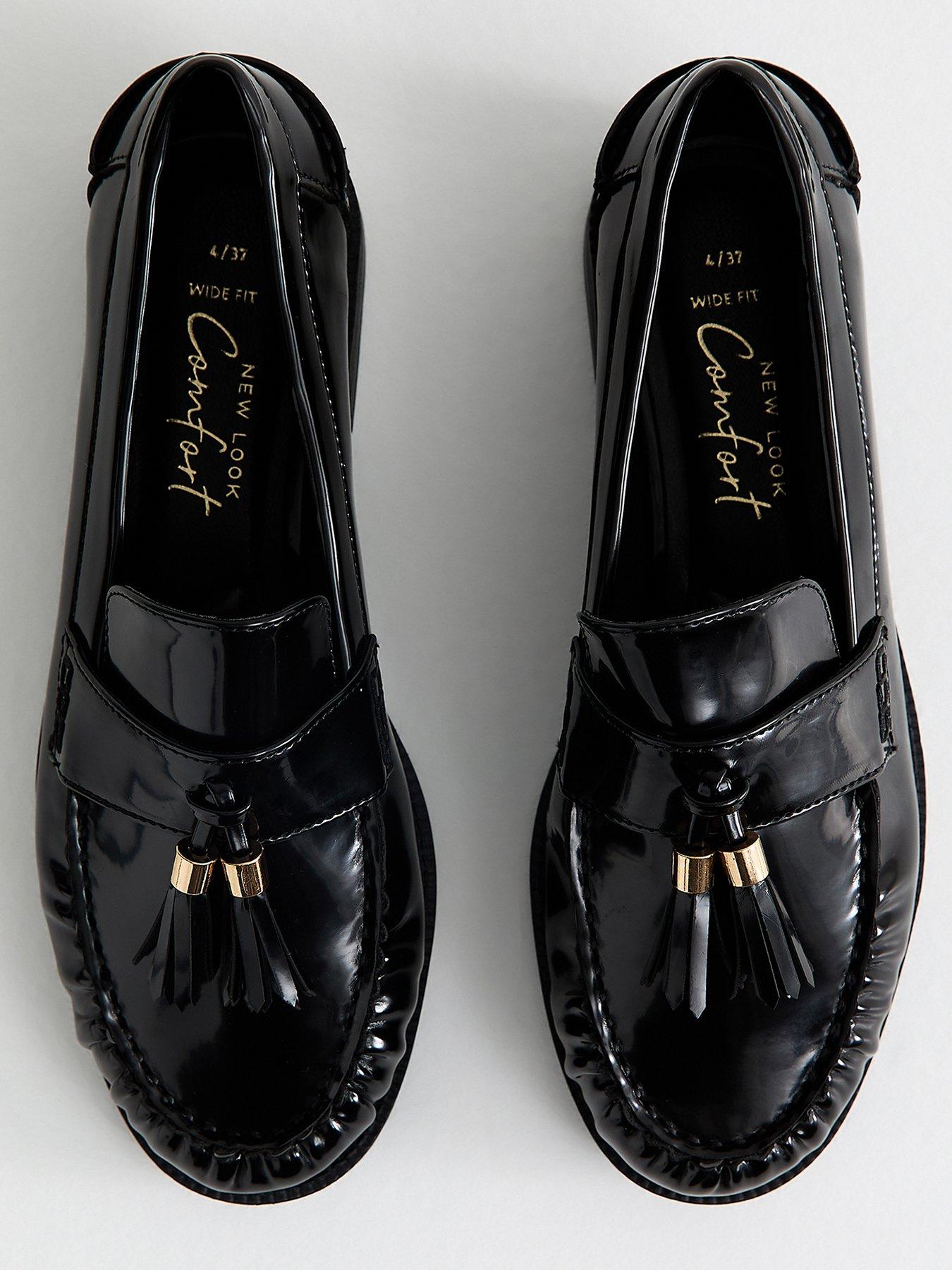  image of new-look-wide-fit-black-patent-faux-leather-tassel-detail-loafers