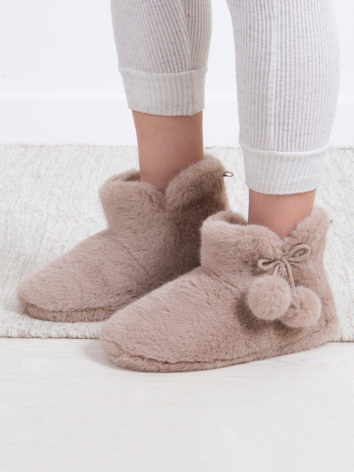 Image 4 of 5 of TOTES Toasties Ladies Faux Fur Boot Slippers - Oat