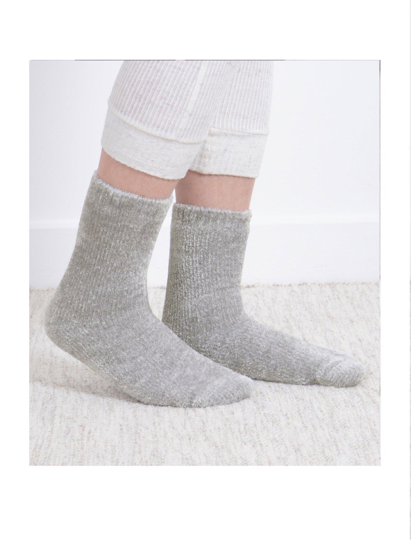 Image 3 of 6 of TOTES 2pk Fairisle Chenile Soft Bed Socks - Grey/fairisle
