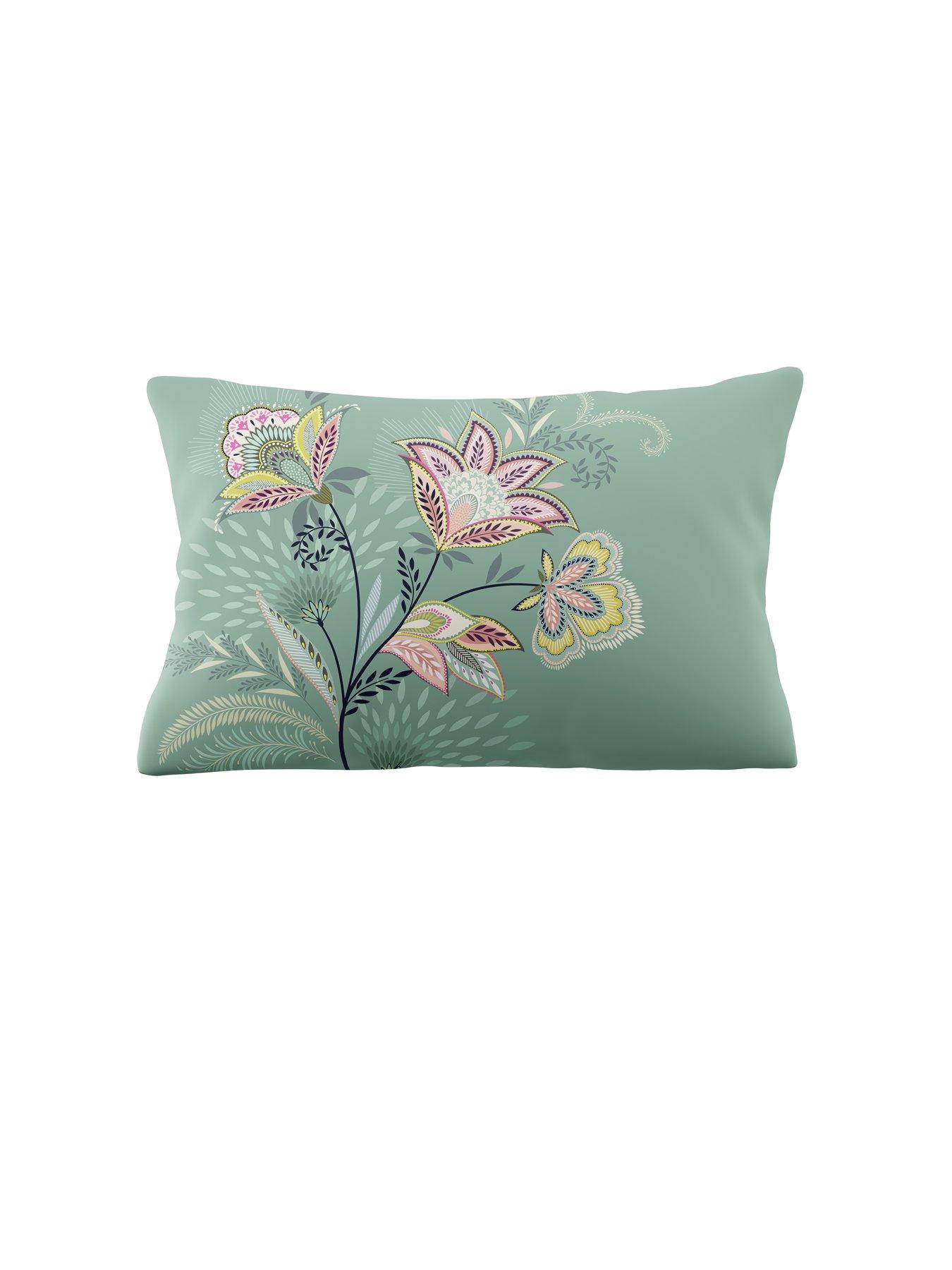 Image 4 of 7 of Sara Miller Passiflora 100% Cotton  Super King Quilt Set 260cm X 220cm