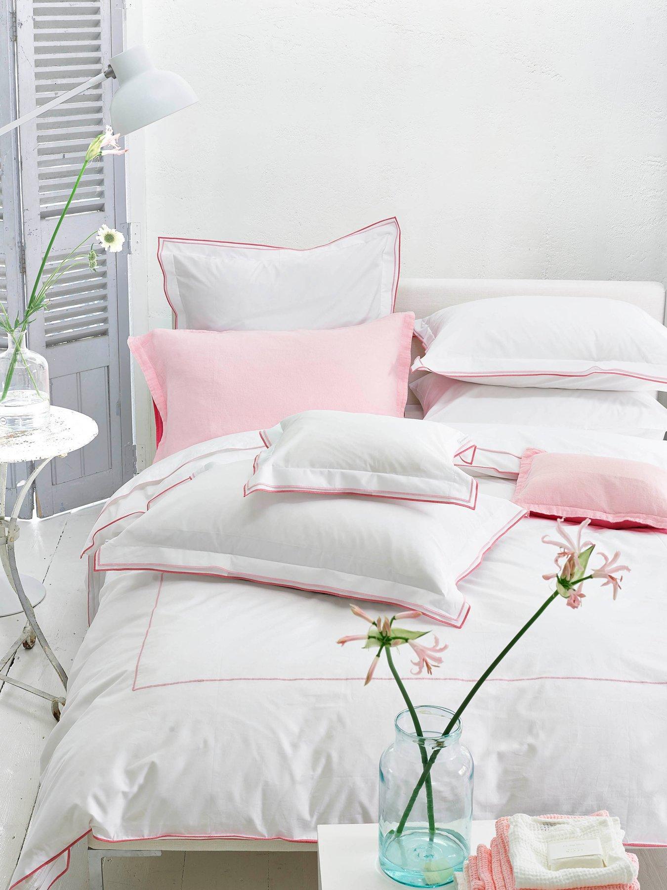 designers-guild-astor-100-cotton-quilt-set-fuchsia-pink