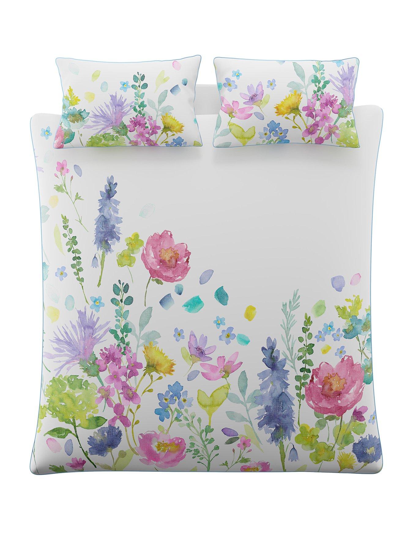  image of bluebellgray-tetbury-100-cotton-quilt-set