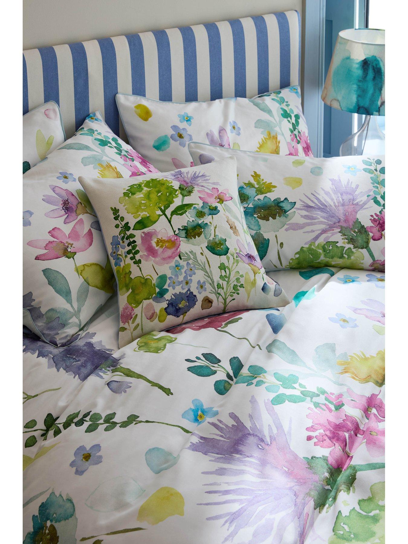  image of bluebellgray-tetbury-100-cotton-quilt-set