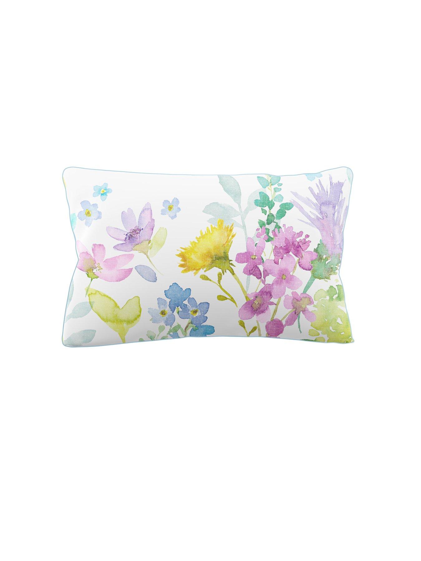  image of bluebellgray-tetbury-100-cotton-quilt-set