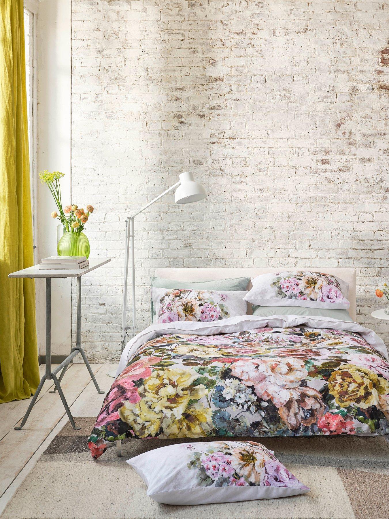 designers-guild-grandiflora-100-cotton-quilt-set