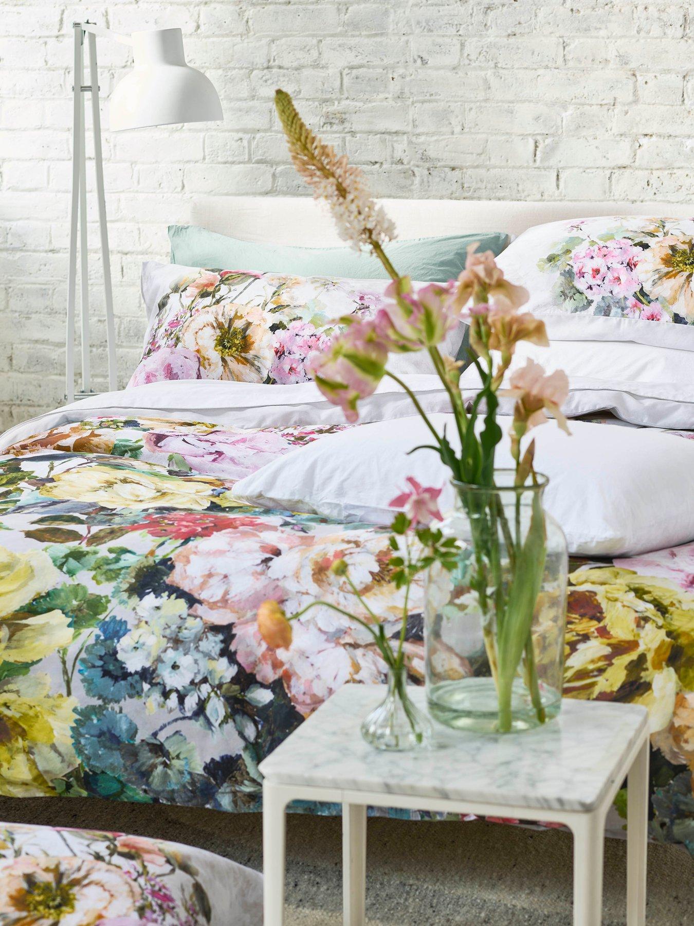 Image 5 of 7 of Designers Guild Grandiflora 100% Cotton Quilt Set