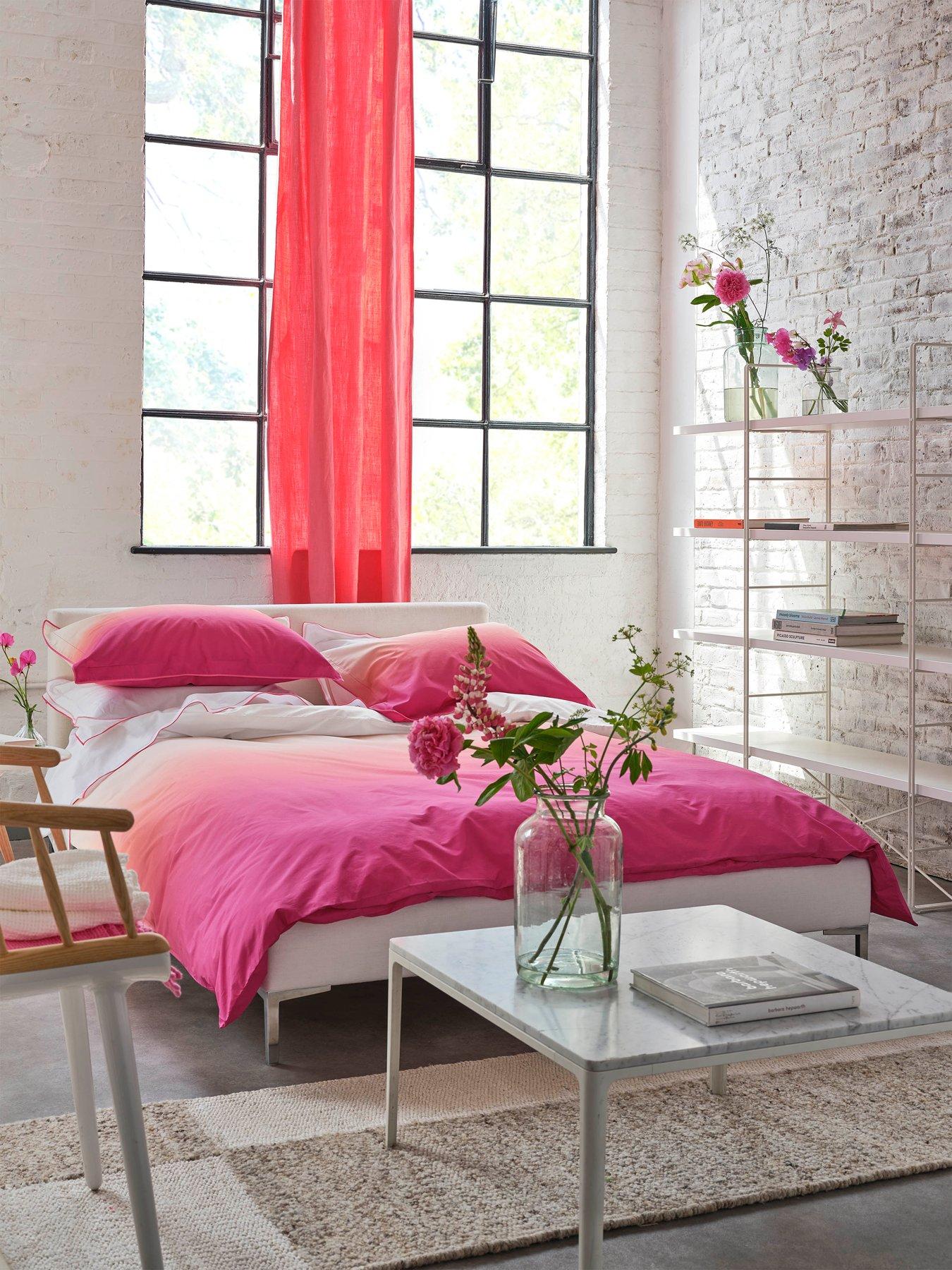 designers-guild-savoie-100-cotton-quilt-set-fuchsia-pink