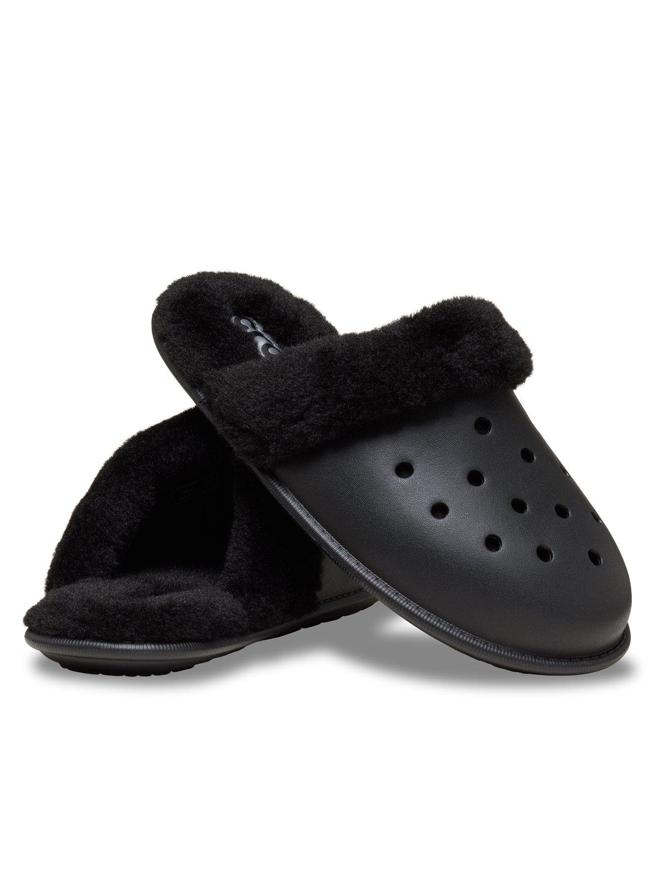  image of crocs-classic-fuzz-scuff-black