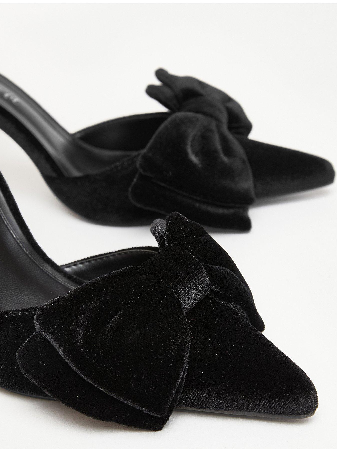  image of quiz-wide-fit-black-velvet-bow-court-heels