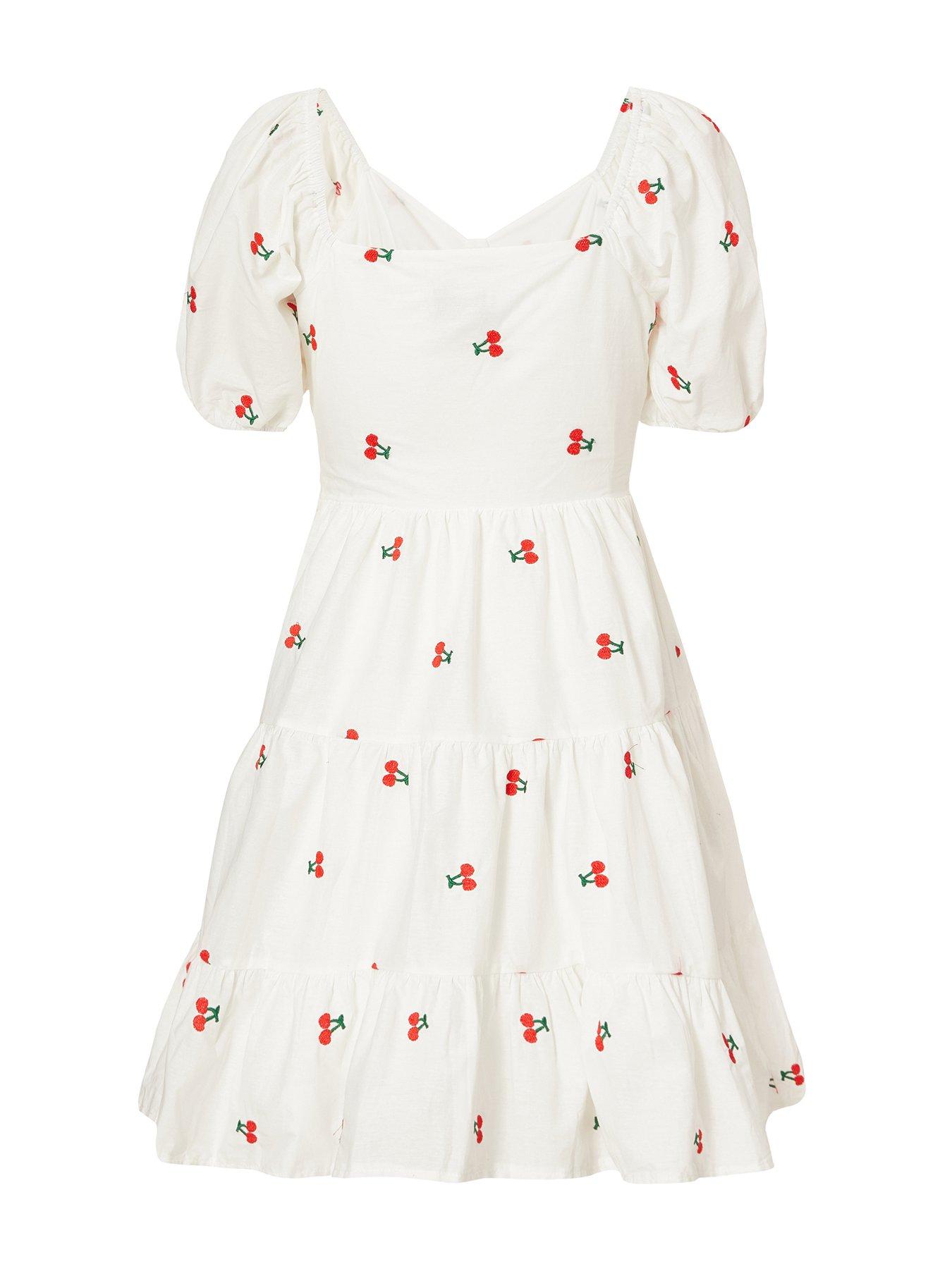 Image 5 of 6 of Quiz White Cherry Print Skater Dress
