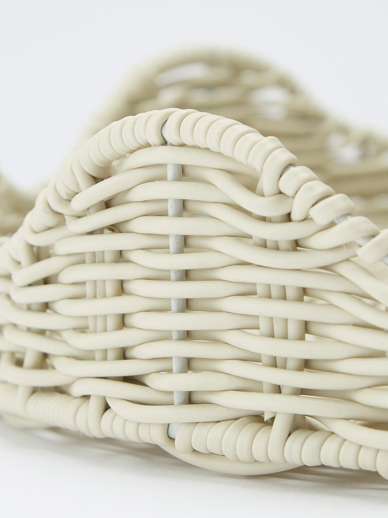  image of the-very-collection-white-round-wavy-tray