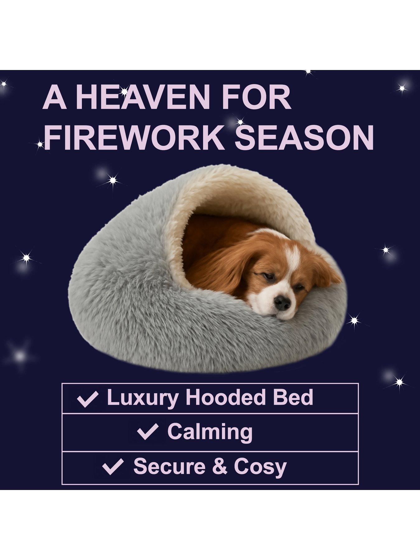Image 2 of 6 of Dream Paws Winter Hideaway Bed 60cm GREY