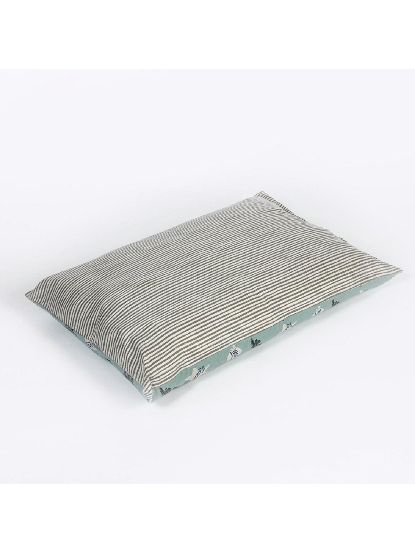 Image 4 of 5 of Danish Design Battersea Playful Dogs Deep Duvet Bed