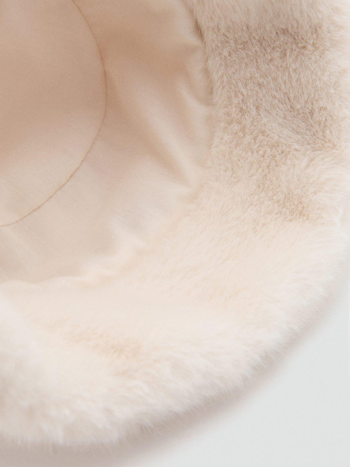  image of mango-girls-faux-fur-bucket-hat-beige