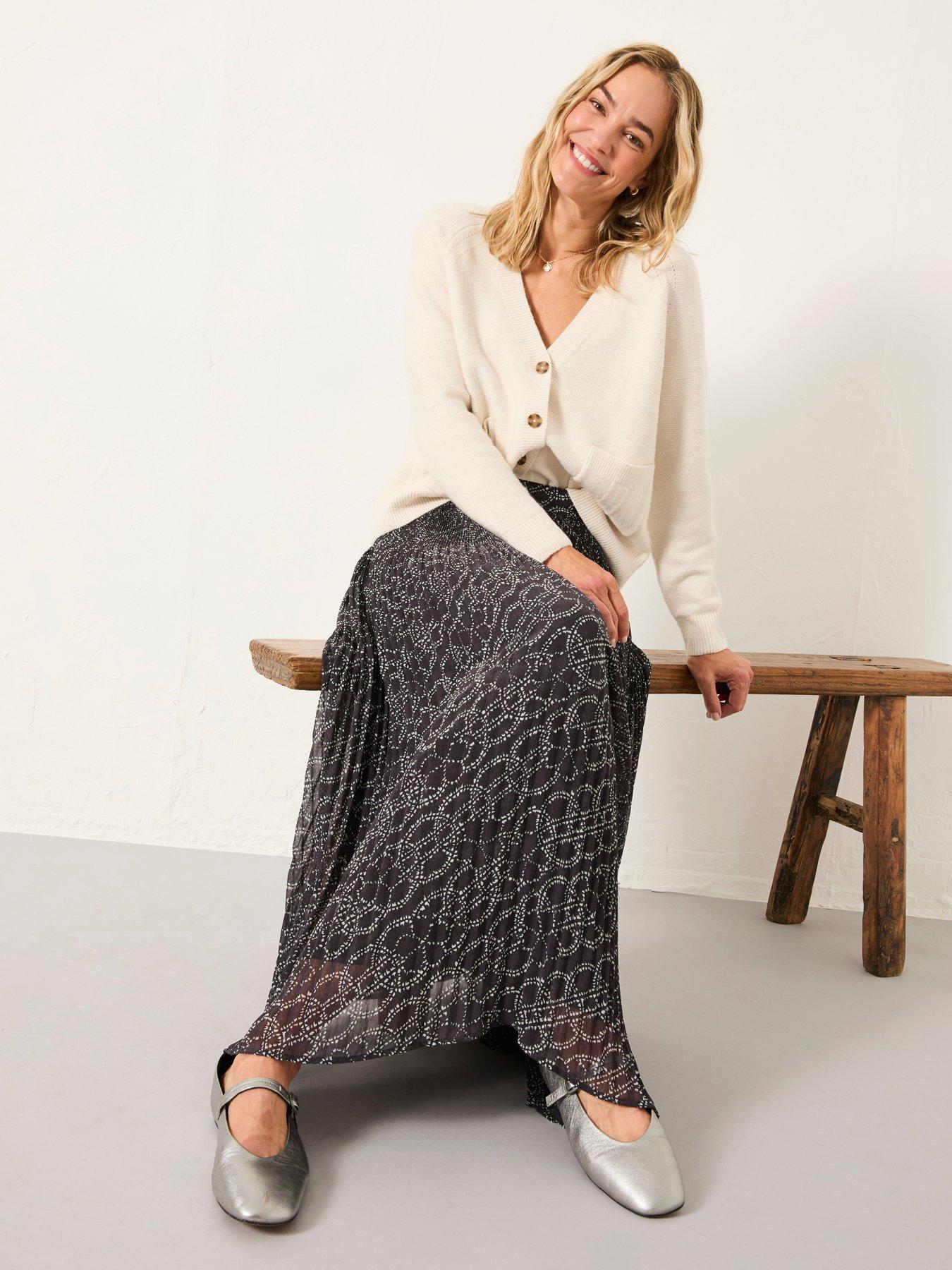 Image 3 of 6 of FatFace Paignton Floral Midi Skirt - Graphite Grey