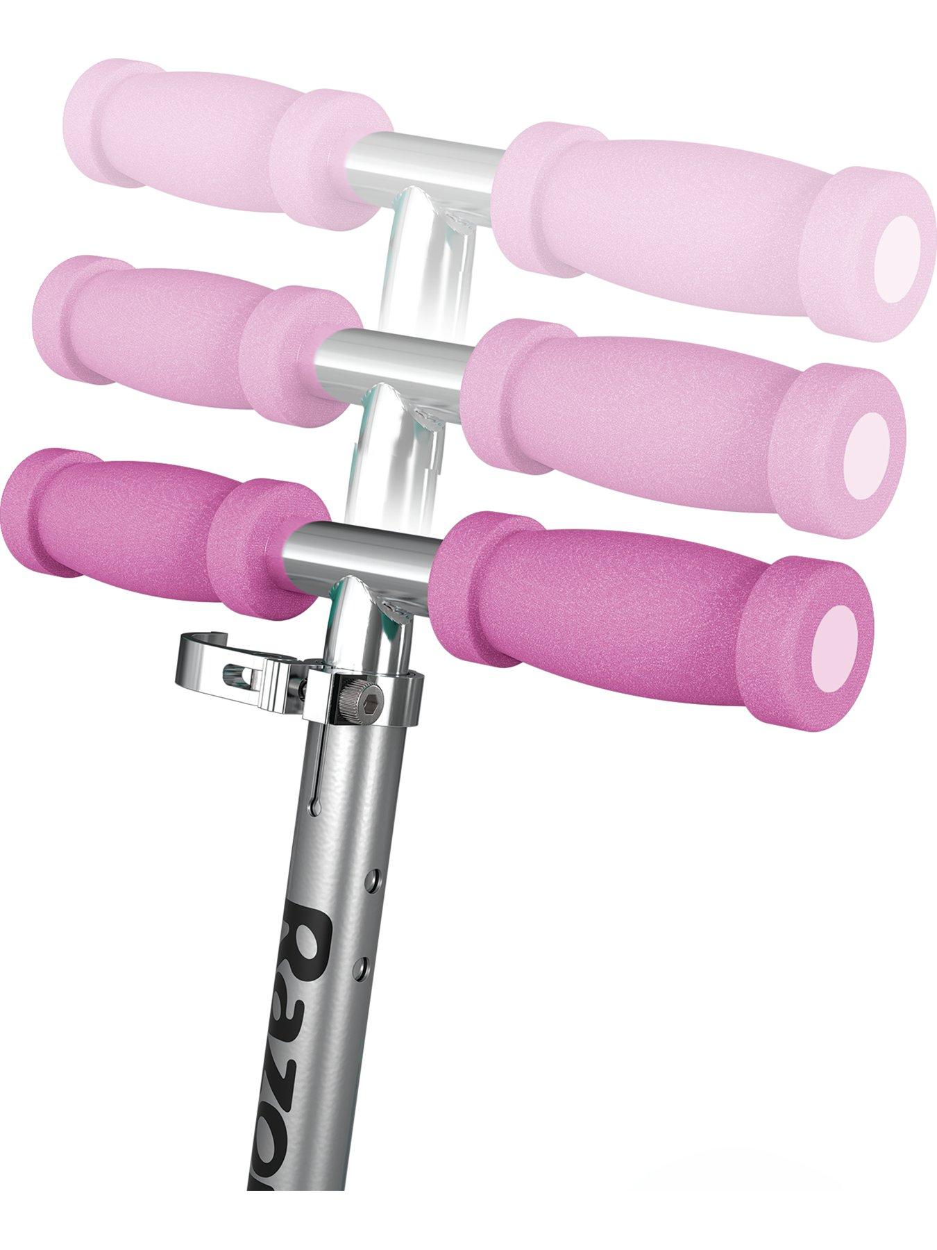 Image 4 of 7 of Razor Rollie Scooter - Pink