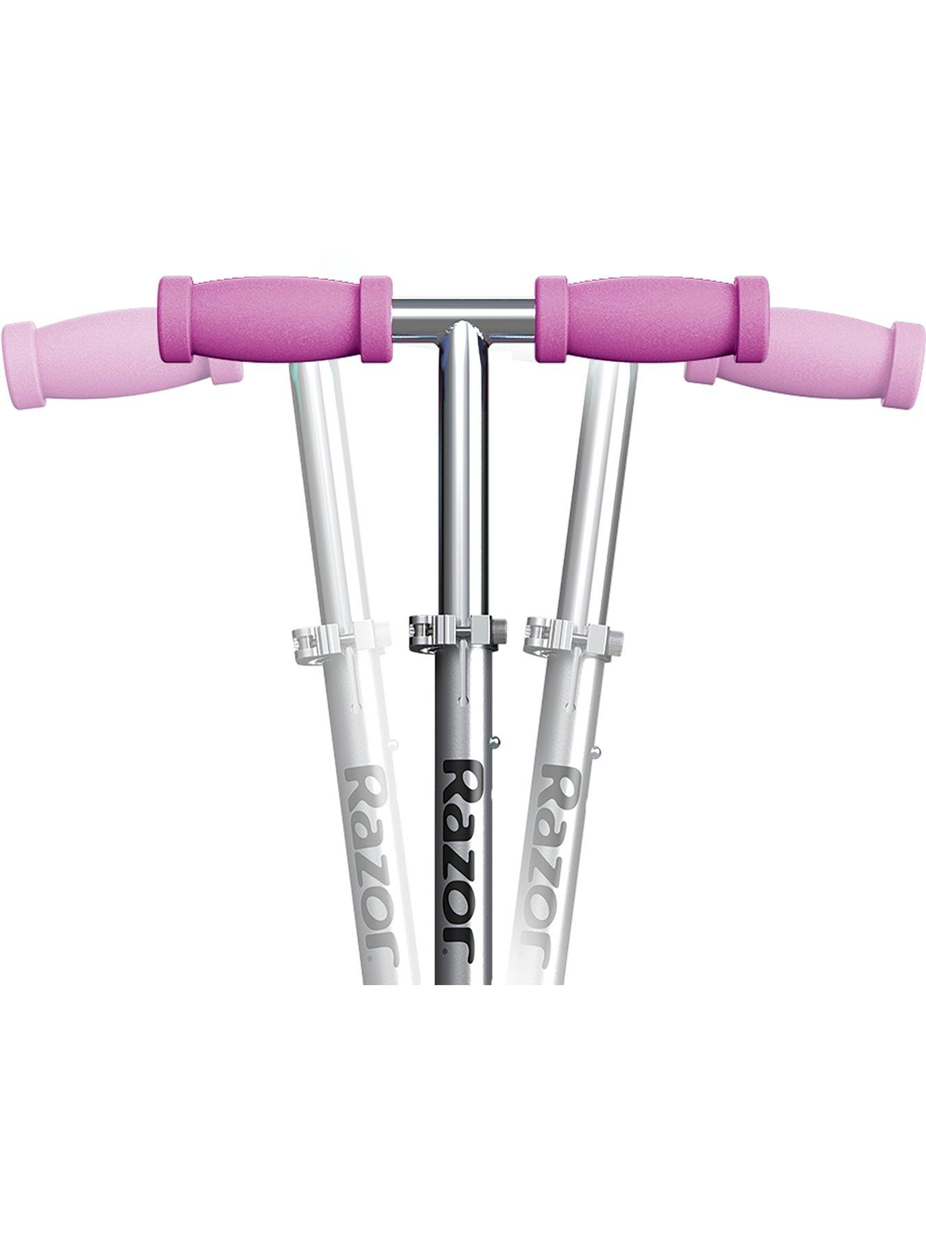 Image 5 of 7 of Razor Rollie Scooter - Pink