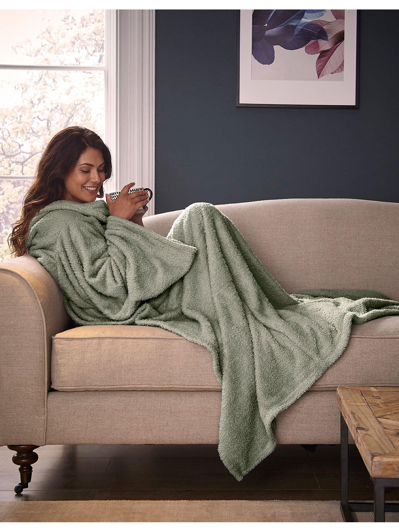 silentnight-snugsie-wearable-tv-blanket-sage