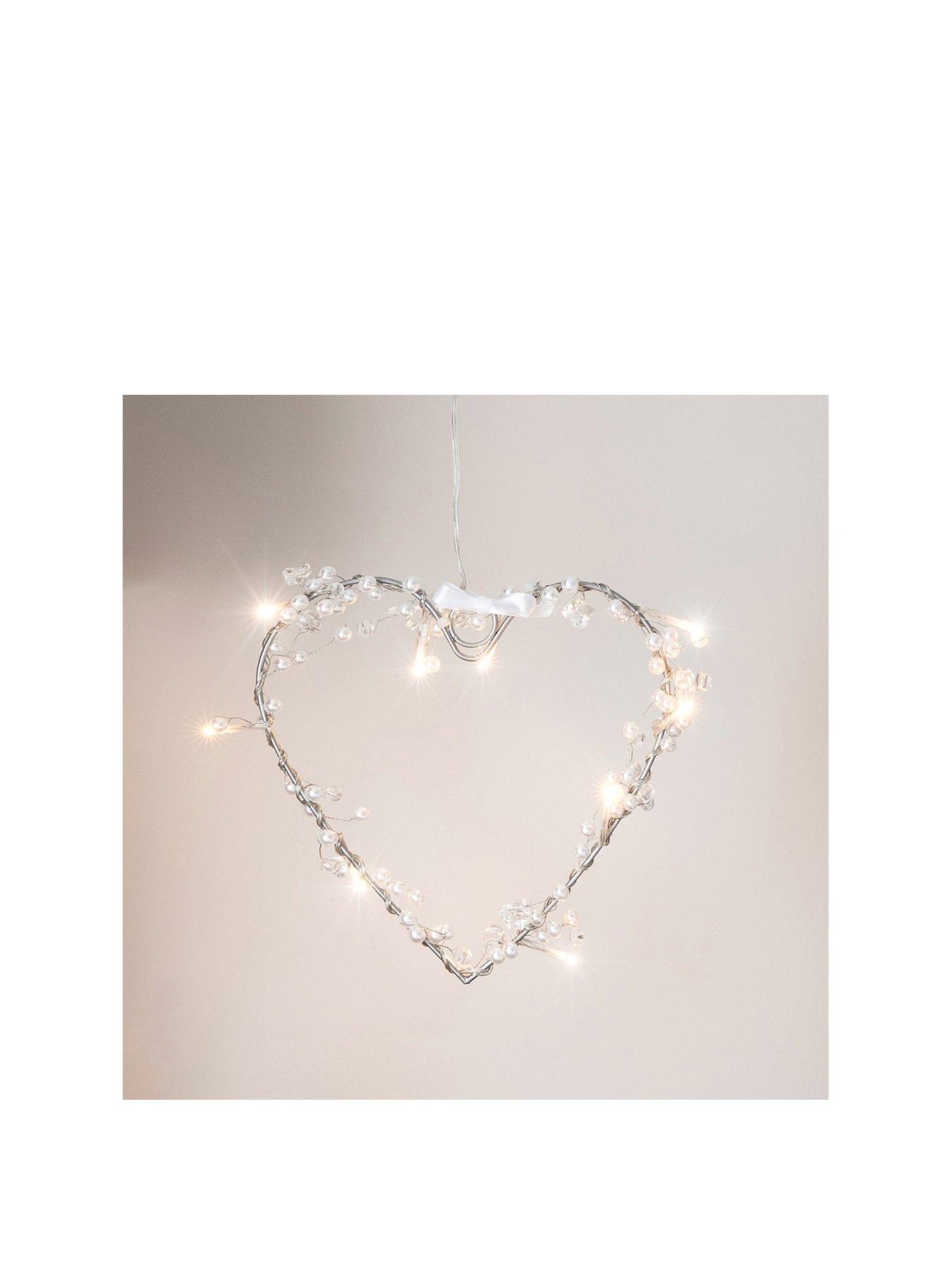  image of lights4fun-heart-battery-fairy-light-wreath