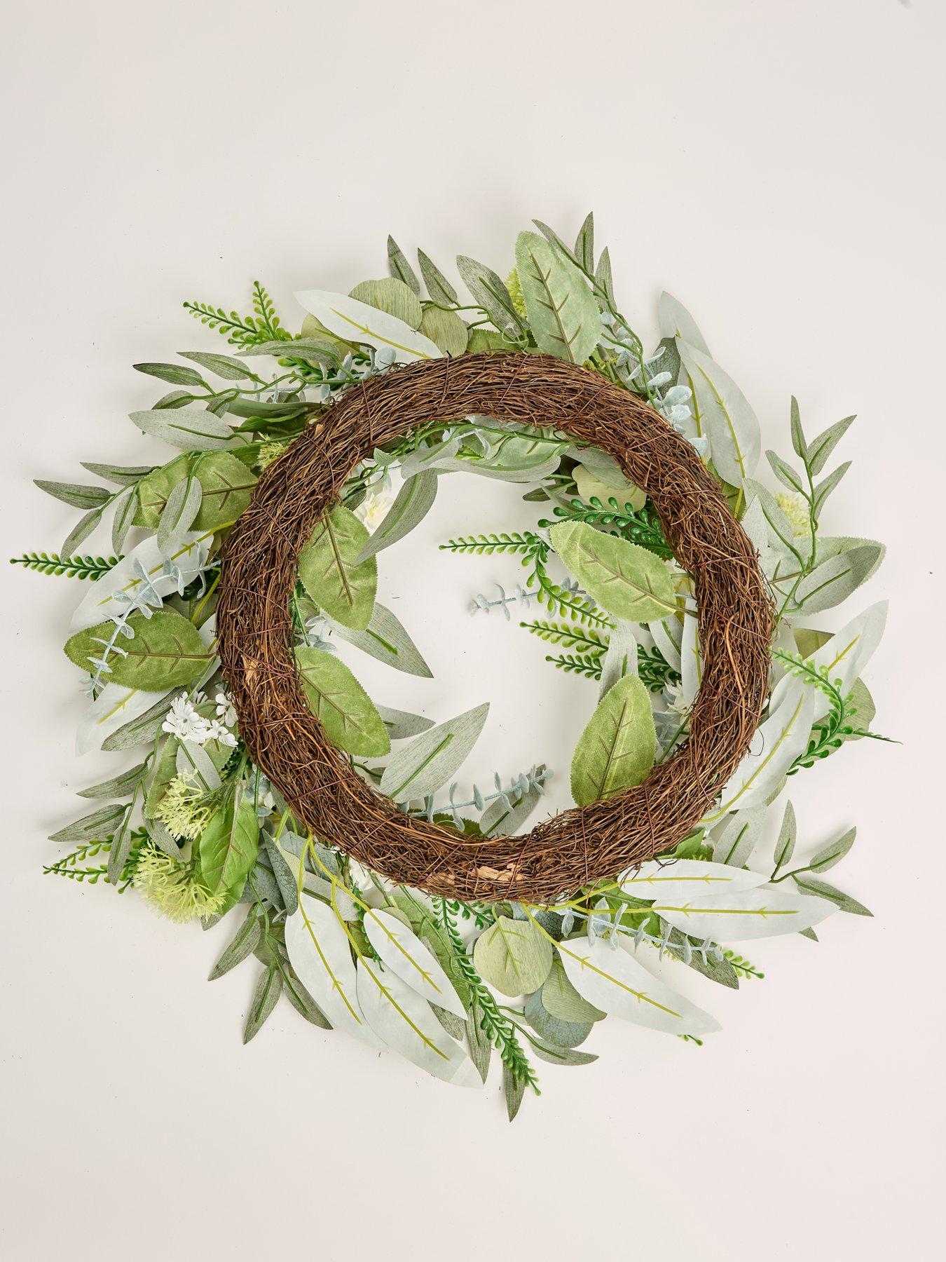  image of the-very-collection-60cm-daisy-wreath