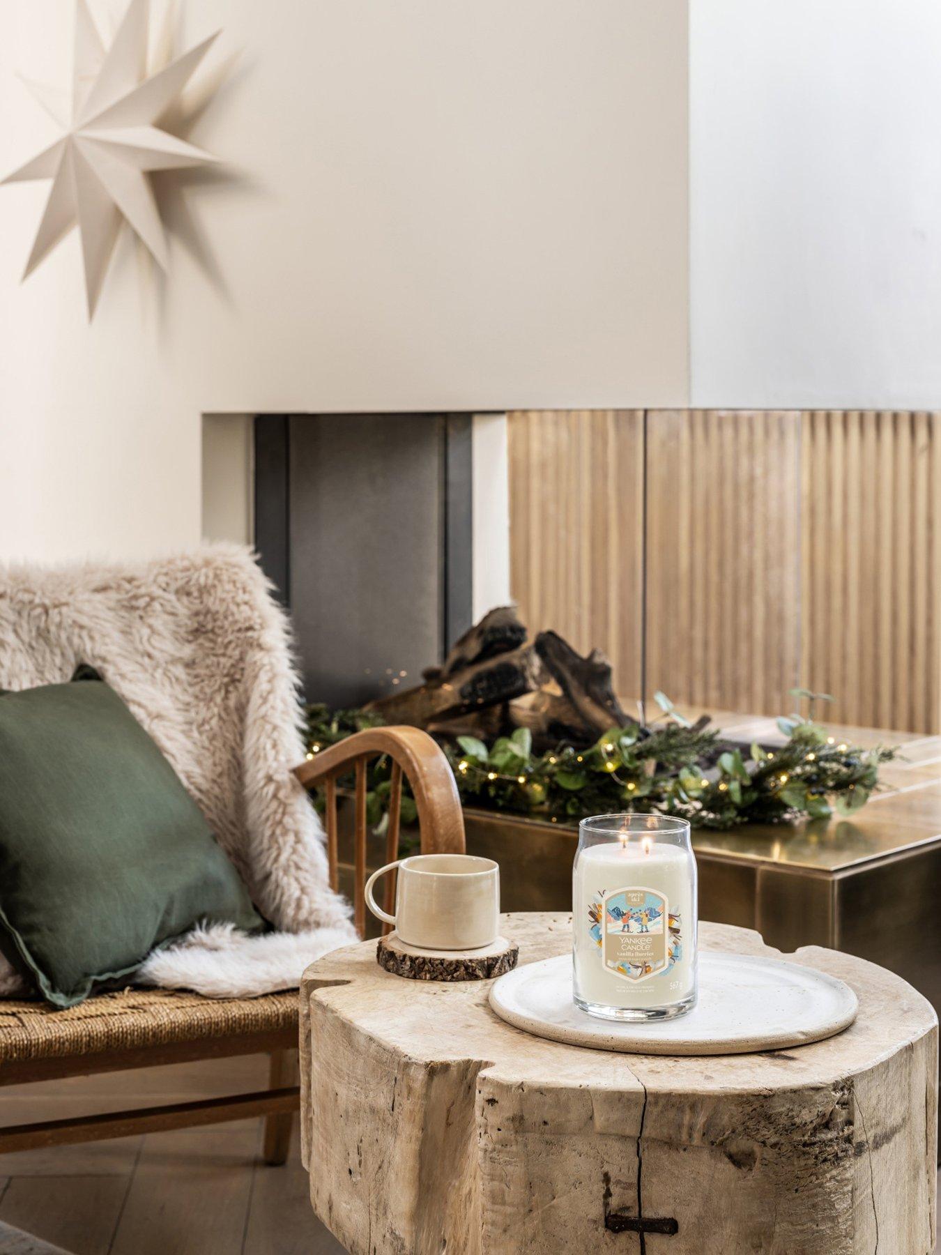 yankee-candle-signature-large-jar-vanilla-flurries