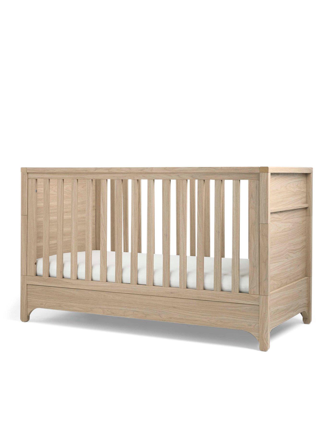  image of mamas-papas-barton-set-cotbed-amp-dresser
